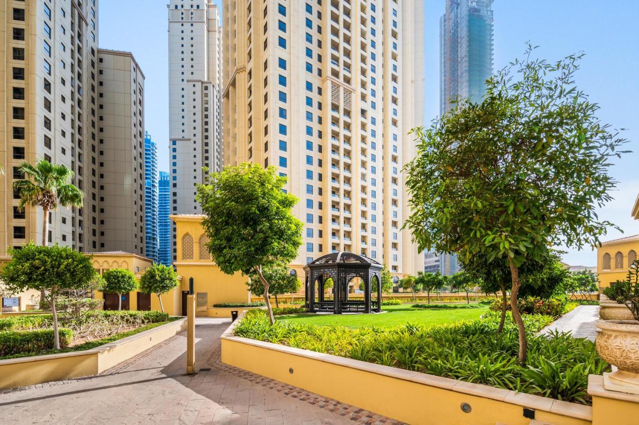 Lovely 2-Bed Condo In Jbr - 5 Mins From Beach - Palm View! Dubai Ngoại thất bức ảnh